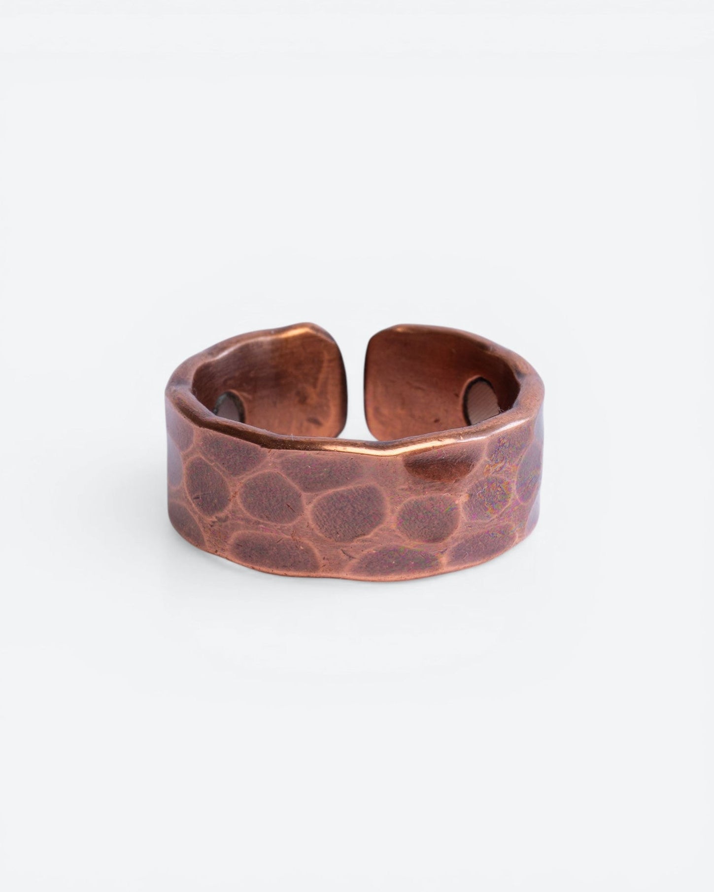 Koperen Magneet Ring Gehamerd - Antique