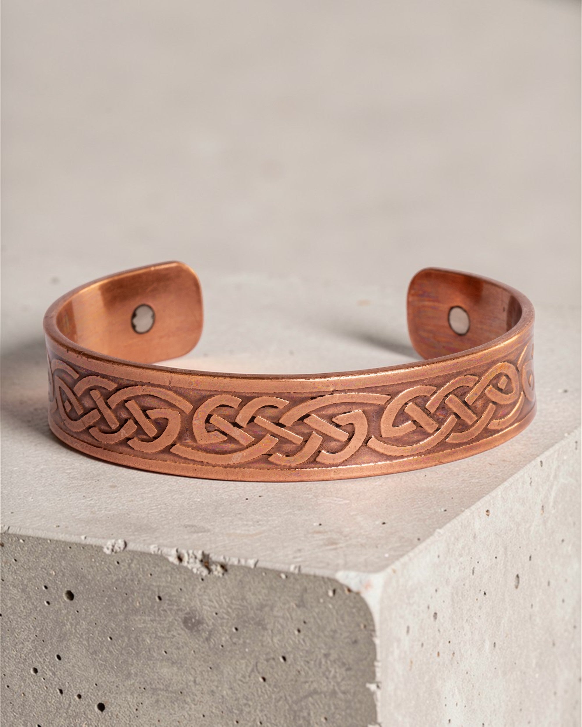 Koperen magneet armband - Keltische knoop