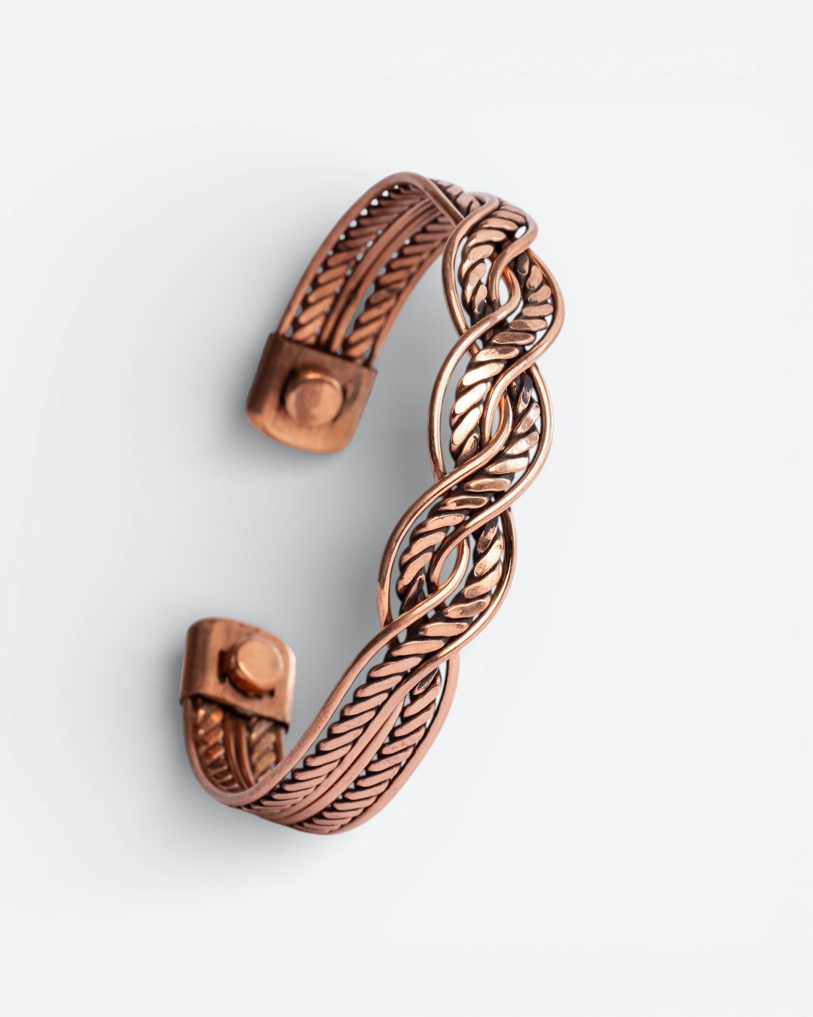 Copper magnetic bracelet with wavy design