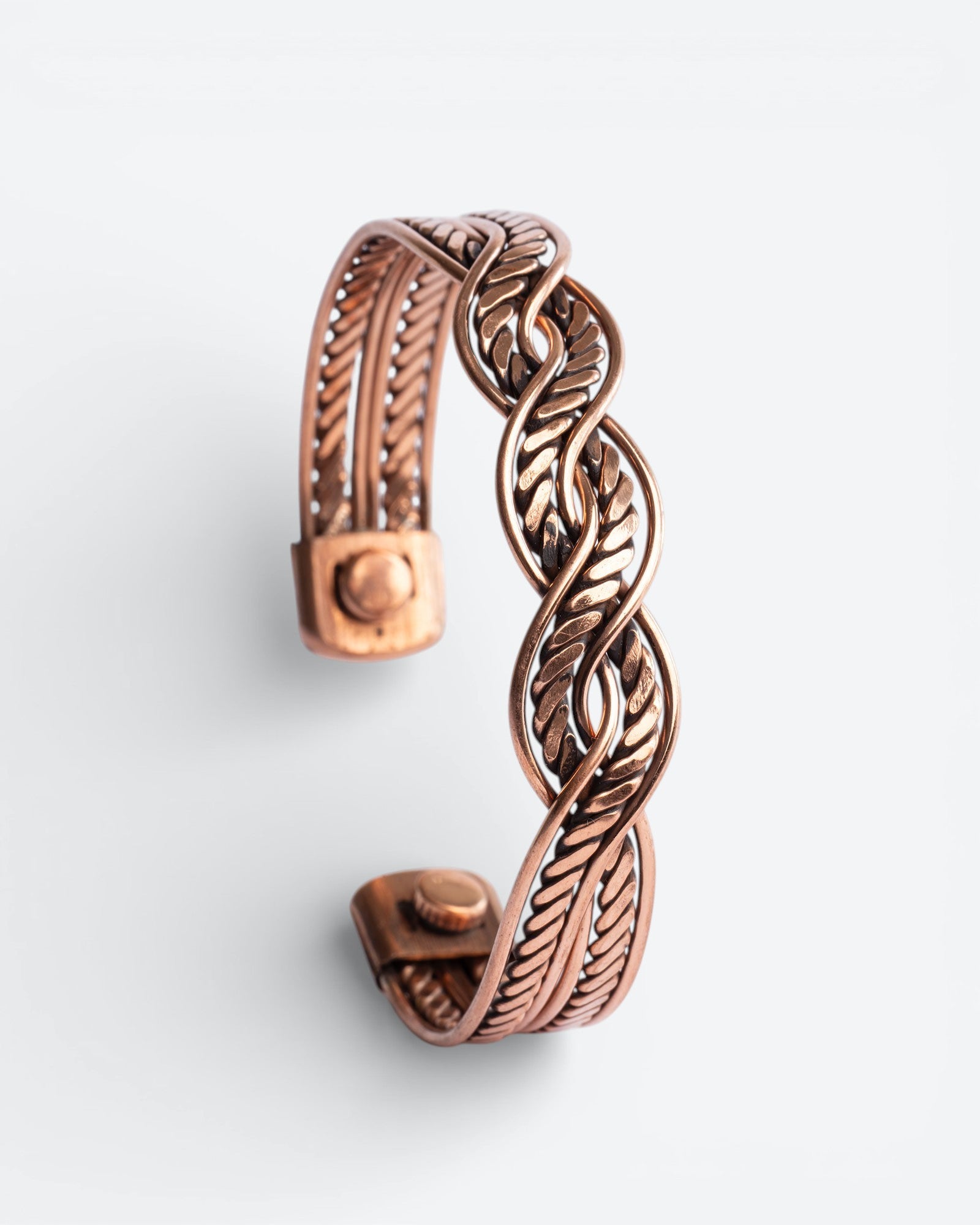Copper magnetic bracelet with wavy design