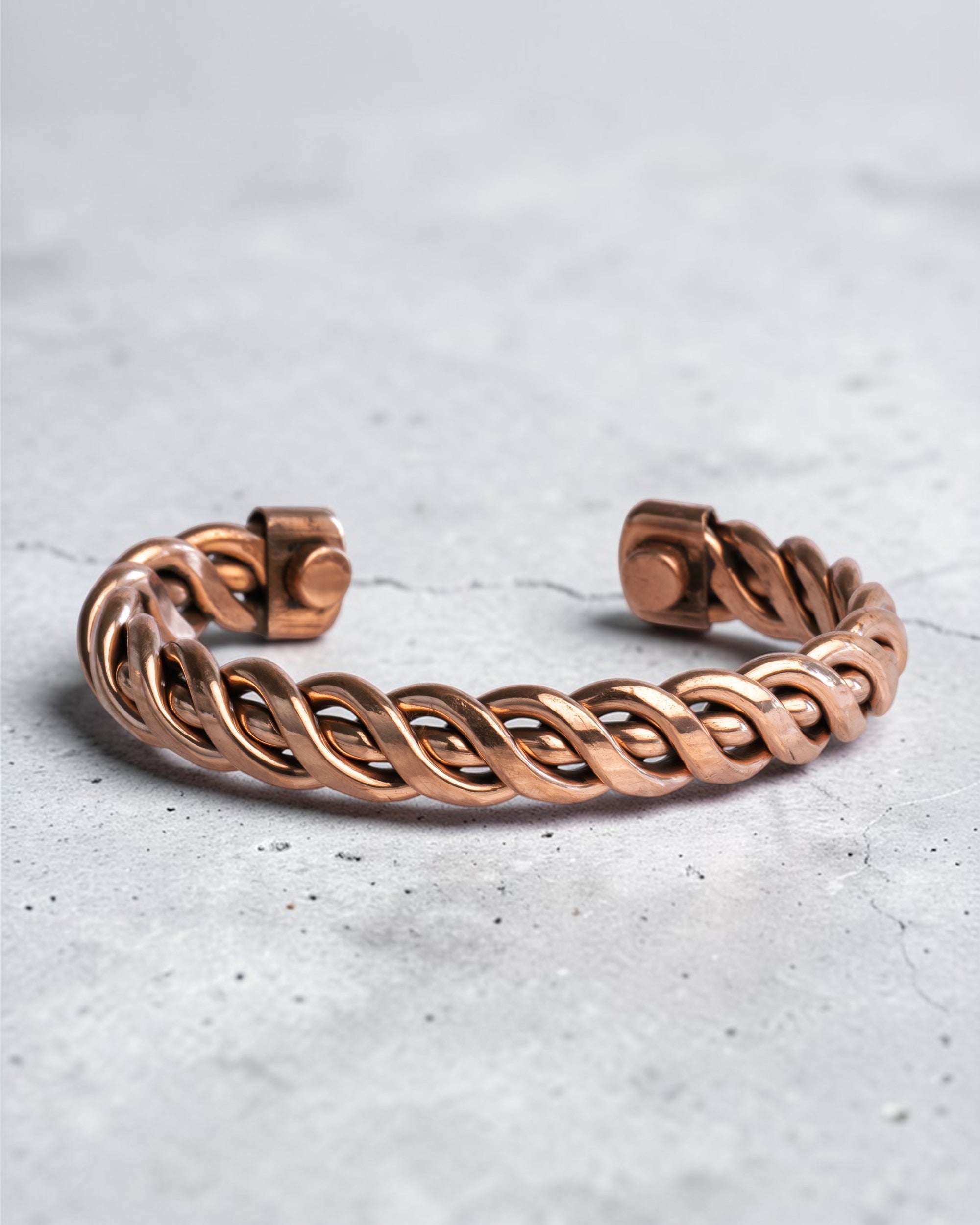 Kupfer-Magnetarmband – gedreht