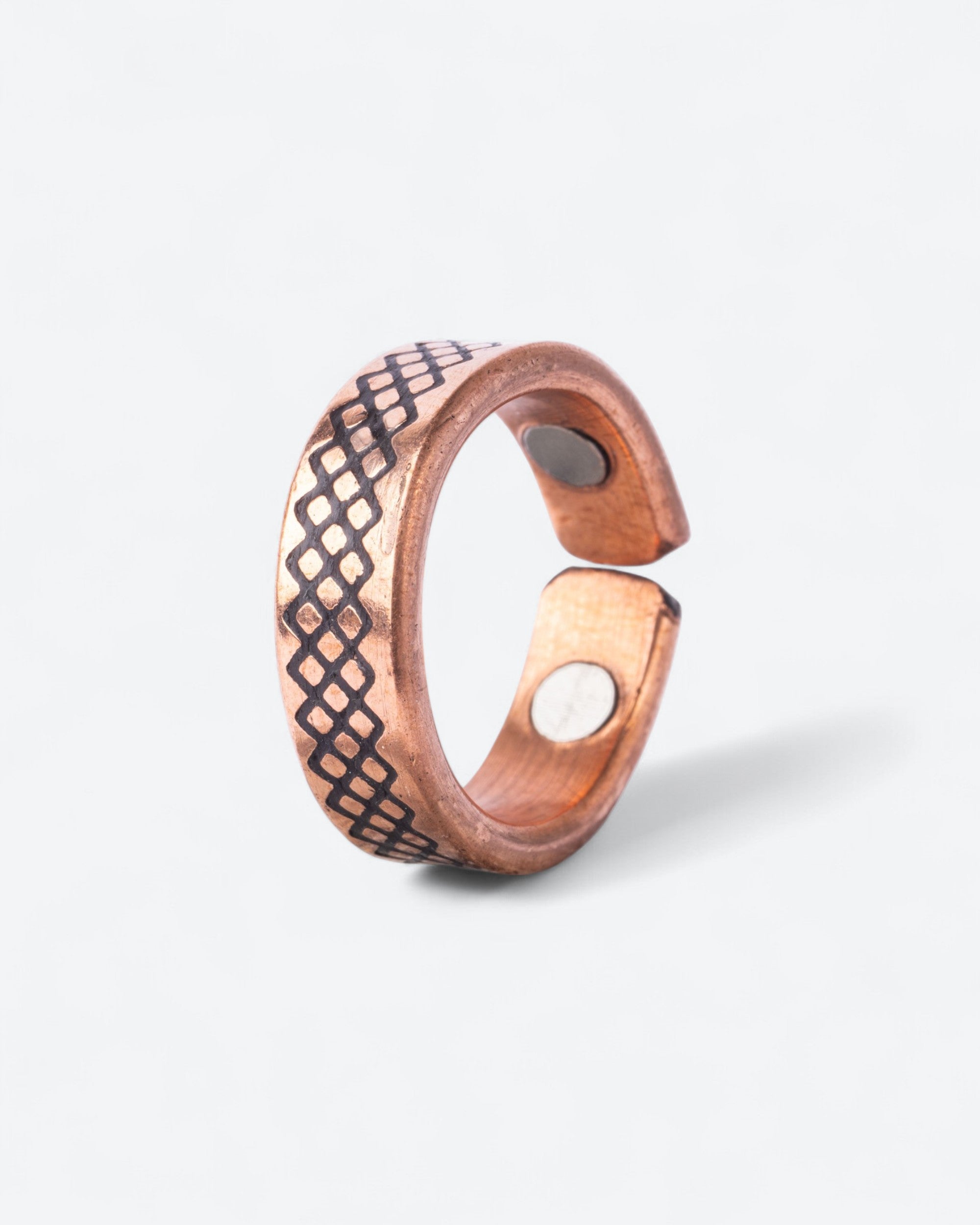 Koperen Magneet Ring met Geruit Patroon