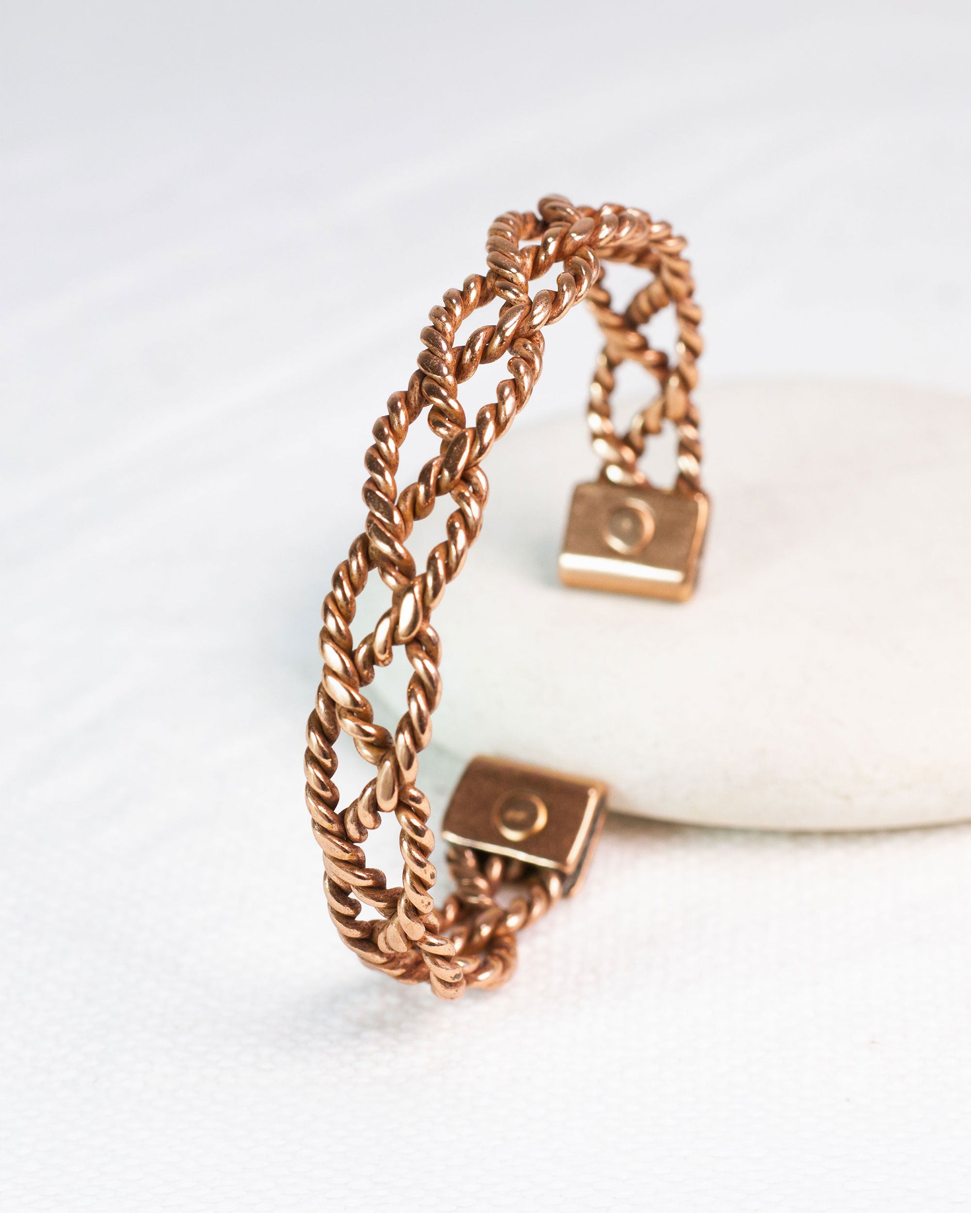 Koperen magneet armband gevlochten