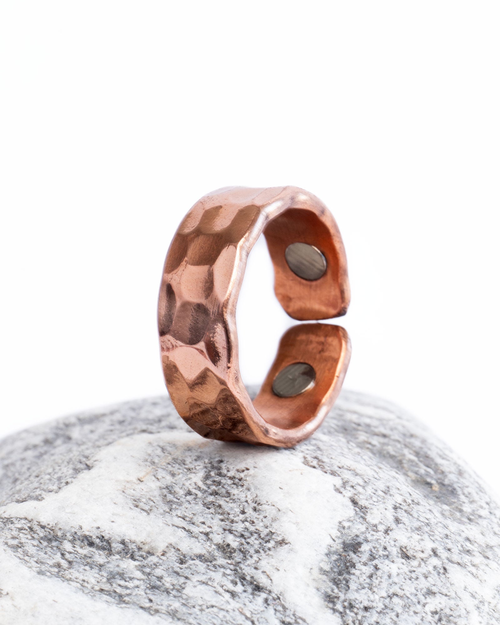 Koperen Magneet Ring - Gehamerd | Verstelbaar