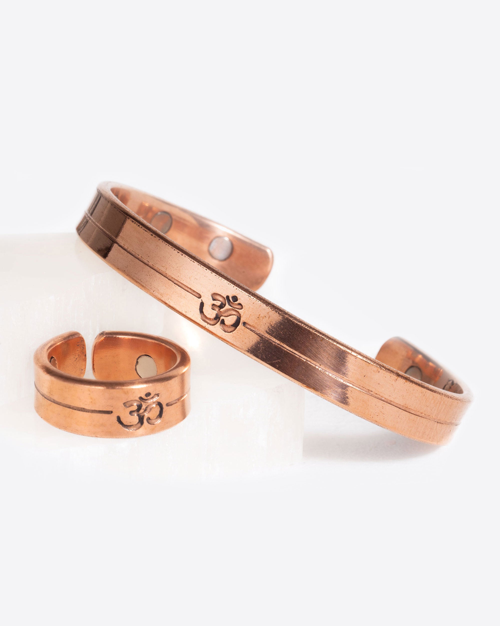 Set koperen magneet armband & ring - Om symbool